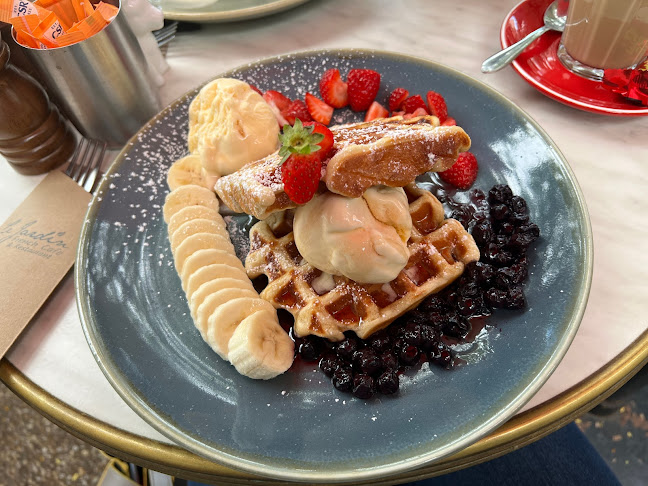 Le Jardin Cafe Restaurant - Hospitality and gastronomy