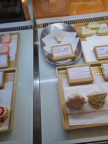 Comentarii opinii despre Fatcaron Macarons - Sydney Wholesale Cakes and Desserts