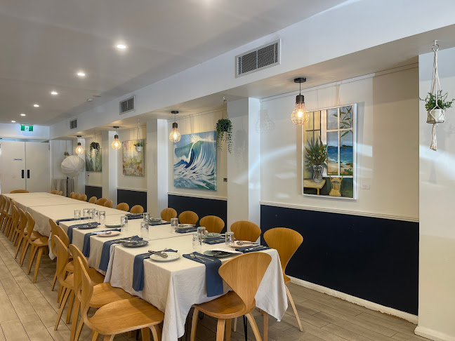 6 Baker St, Gosford NSW 2250