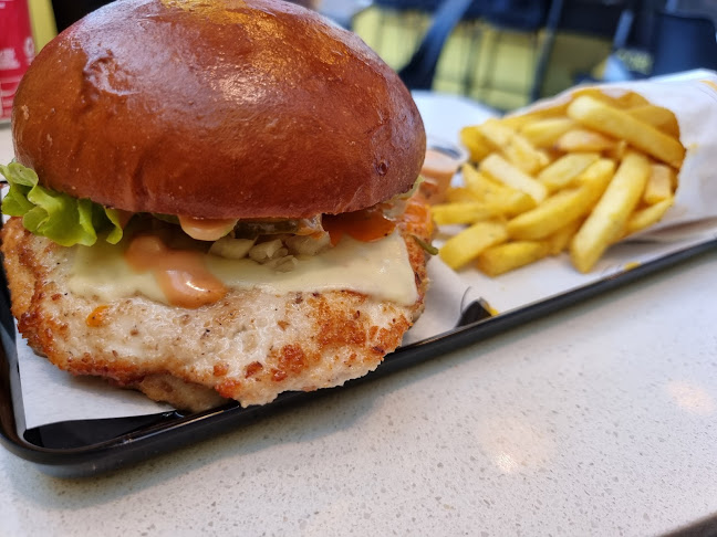 Cheeseburger Adelaide - Adelaide