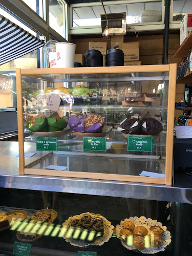 Comentarii opinii despre Metro St James