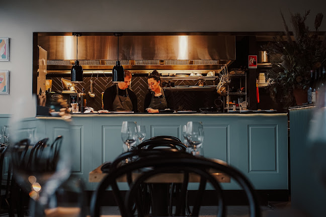 Comentarii opinii despre Corella