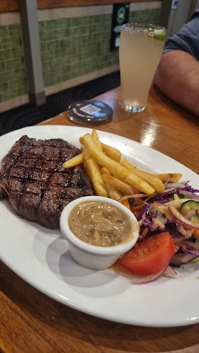 1 Harvey Rd, Clinton QLD 4680