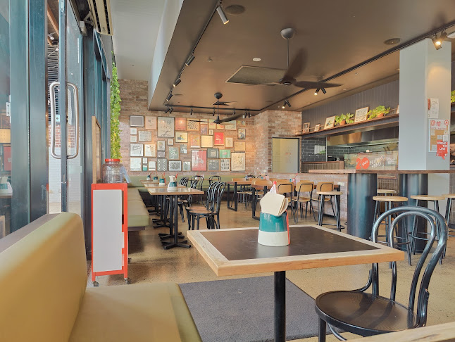 Grill'd Burgers - The Willows