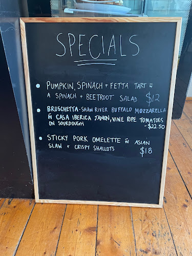 28 Bank St, Port Fairy VIC 3284