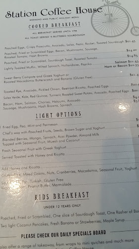 Comentarii opinii despre Station Coffee House