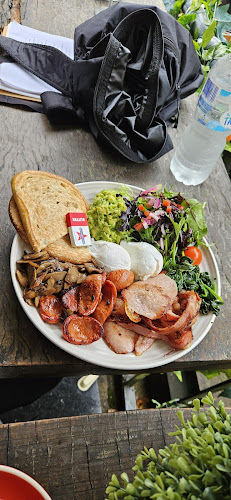 Comentarii opinii despre Metro St James