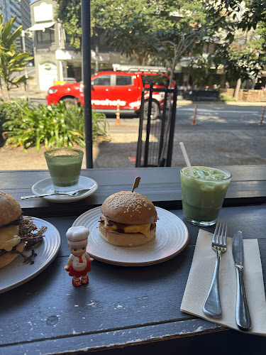 Comentarii opinii despre Cups on Melbourne