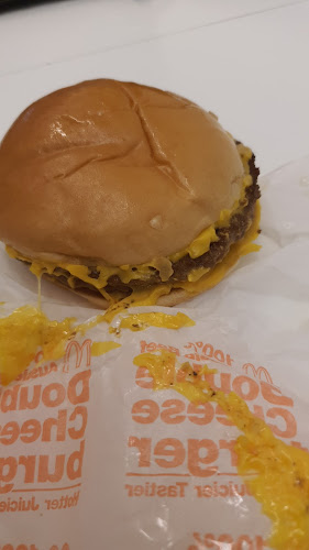 Comentarii opinii despre McDonald's Queen St