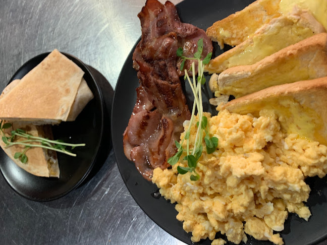 Cafe Four - Albion Park