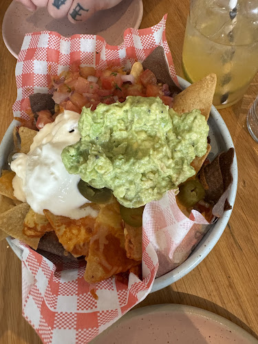 144 Chapel St, Windsor VIC 3181