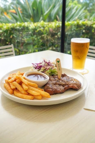 Opinii despre The Wattle Hotel în Upper Coomera - Hospitality and gastronomy