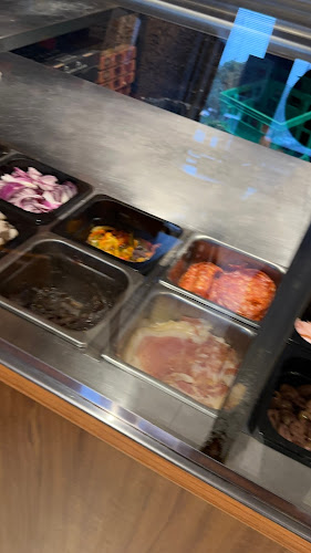 Opinii despre Pazza Pizza în Melbourne - Hospitality and gastronomy