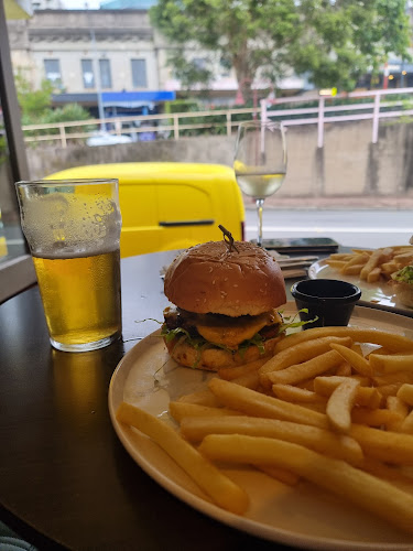 Opinii despre Kirribilli Hotel în Sydney - Hospitality and gastronomy