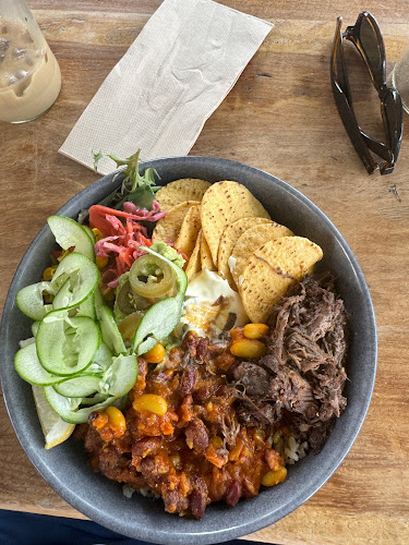 Comentarii opinii despre The Treehouse Cafe