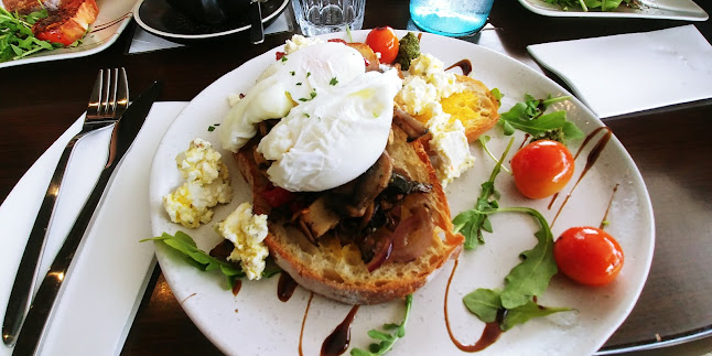 4/28 Musgrave St, Coolangatta QLD 4225