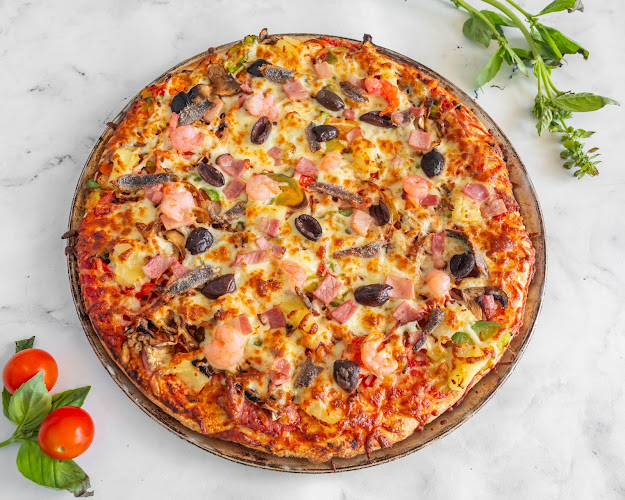 Maloney's Pizza Pakenham - Hospitality and gastronomy