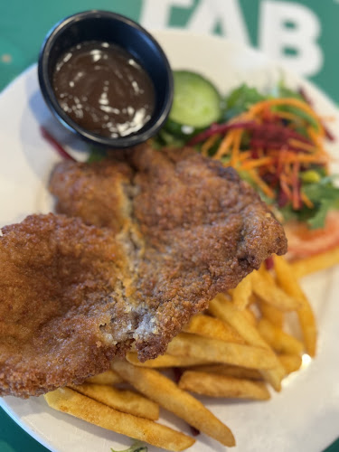 Railway Hotel Yeppoon - Yeppoon