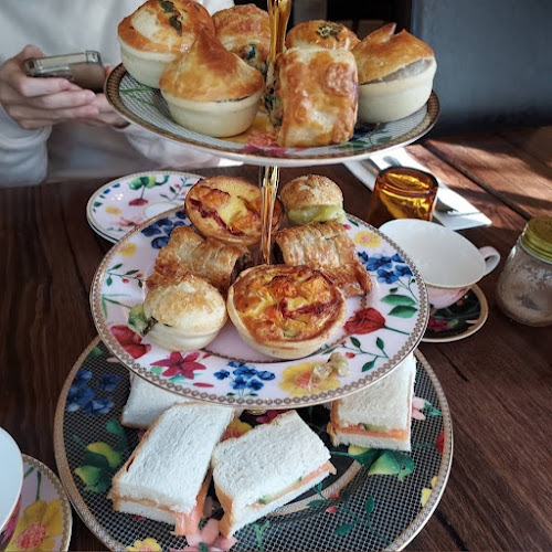 Opinii despre King Henry’s Restaurant în Sassafras - Hospitality and gastronomy