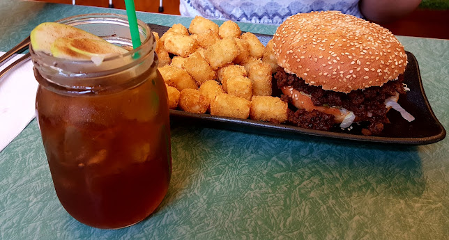 Two-Bit Villains - Hospitality and gastronomy