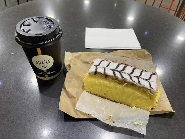 Noosa Outlook Bakery - Hospitality and gastronomy