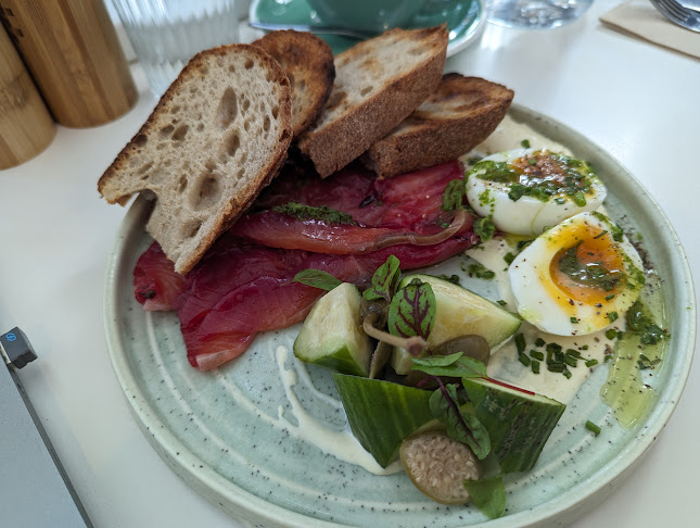 Crack Kitchen - Hospitality and gastronomy