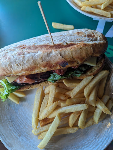 Comentarii opinii despre Camp Hill Hotel