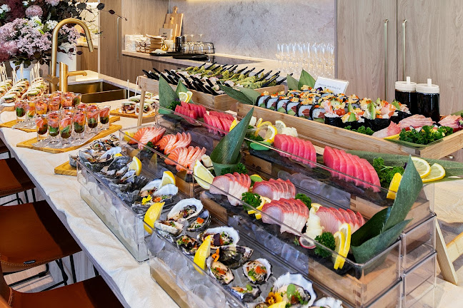 Tomodachi Izakaya & Bar