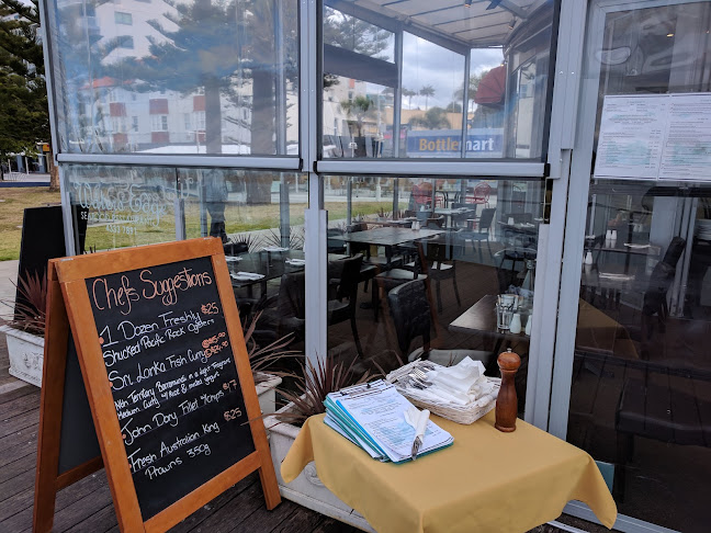 WatersEdge Seafood Restaurant - Hospitality and gastronomy