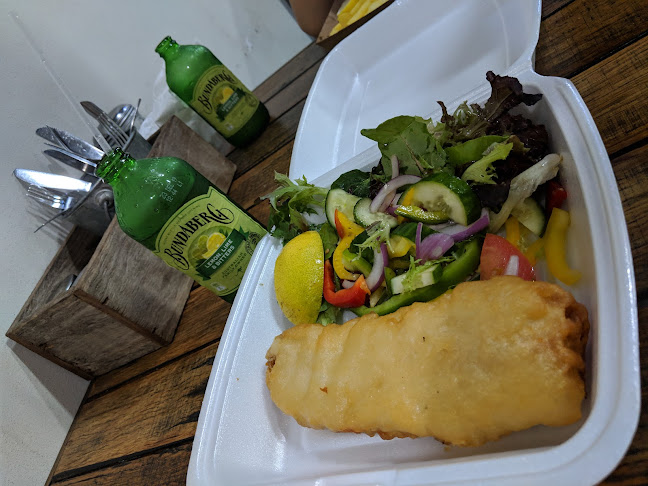 Comentarii opinii despre By The Sea Fish n Chips & Burgers