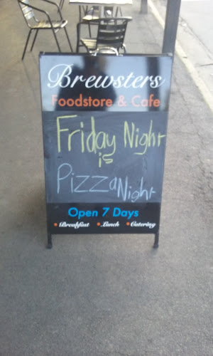 Opinii despre Brewsters Foodstore & Cafe în Garfield - Hospitality and gastronomy