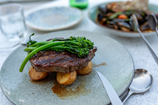 Comentarii opinii despre River Cafe