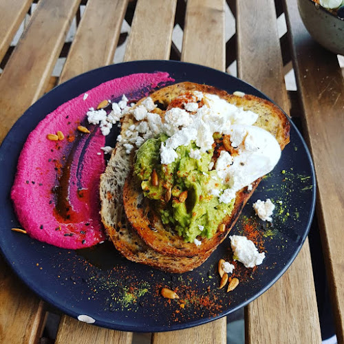 Opinii despre Yarnsy's Cafe & Art Space în Wollongong - Hospitality and gastronomy