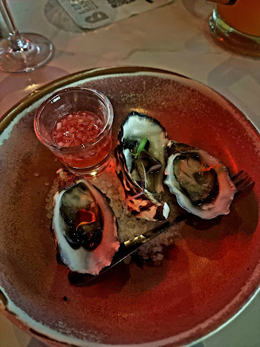 Left Bank Melbourne Restaurant & Cocktail Bar - Hospitality and gastronomy