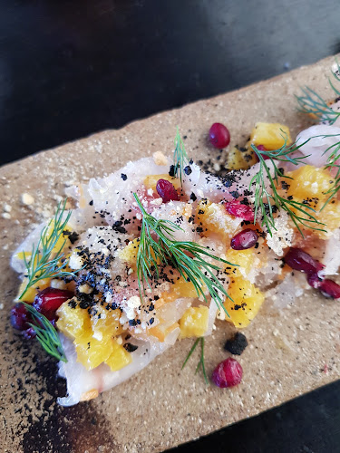 1 Veivers Rd, Palm Cove QLD 4879