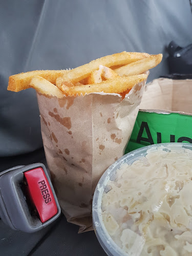 18 Ocallaghans Parade, Horsham VIC 3400