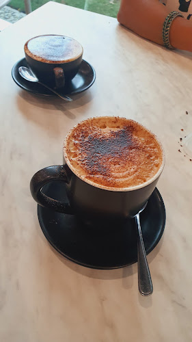 Comentarii opinii despre Vintage Hall Cafe