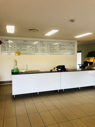 Shop 4/67 Highfields Rd, Highfields QLD 4352