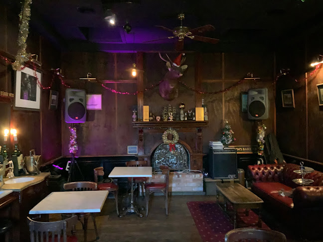 Two Fingers Bar - Albury