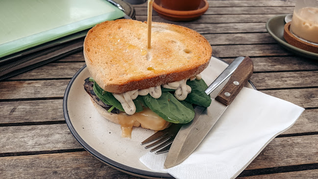 Willa Coffee Shop - Hospitality and gastronomy