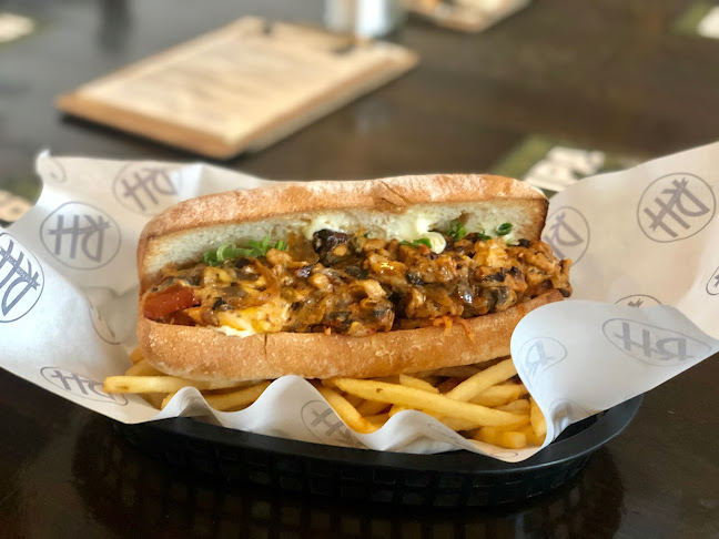 Opinii despre The Rainbow Hotel în Fitzroy - Hospitality and gastronomy