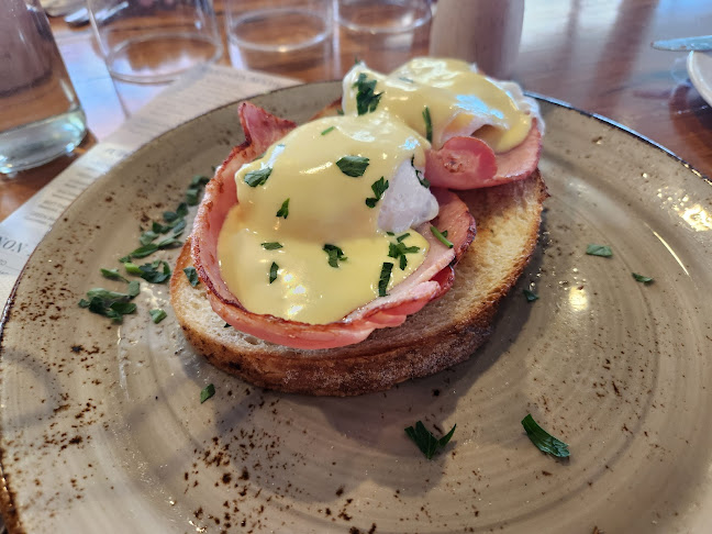 Opinii despre Slices Caroline Springs în Caroline Springs - Hospitality and gastronomy