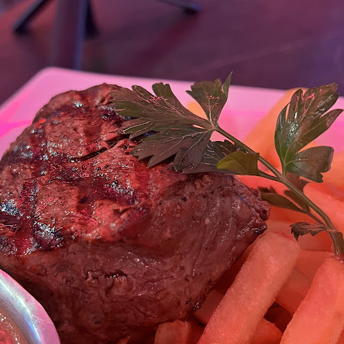 Central Lounge - Surfers Paradise