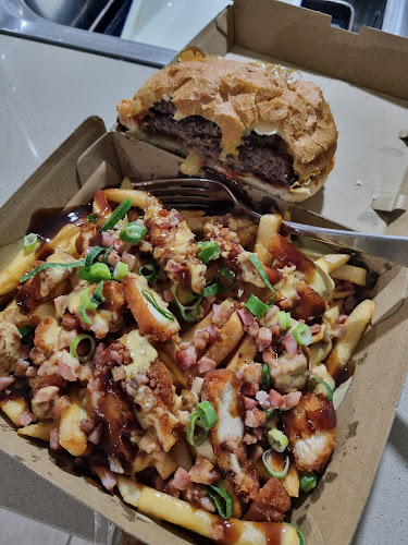 Shop 4/67 Highfields Rd, Highfields QLD 4352