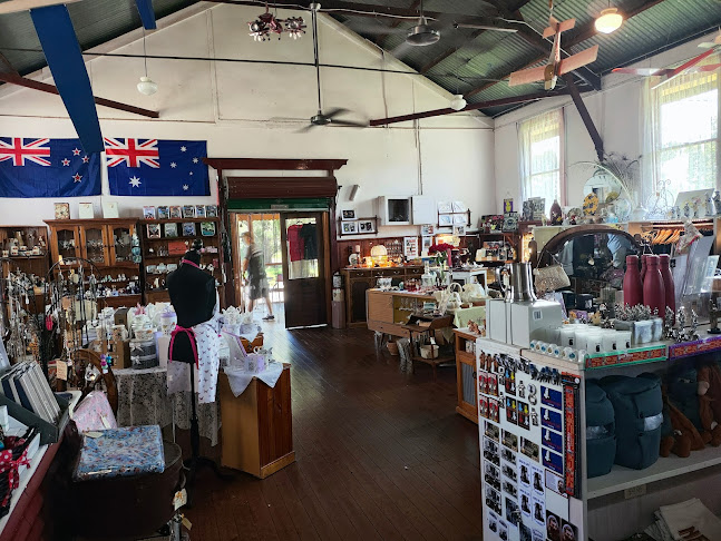 Vintage Hall Cafe - Hospitality and gastronomy