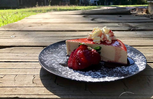 100 Hughes Rd, Bargara QLD 4670