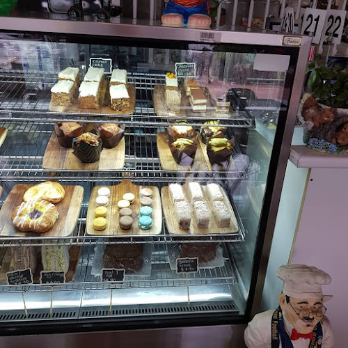 The Tower Of Pizza - Long Jetty