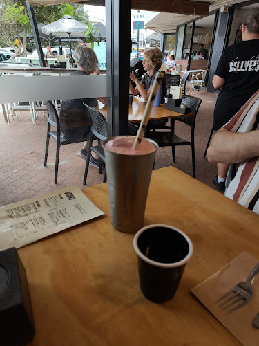 Comentarii opinii despre Bellyfish Cafe