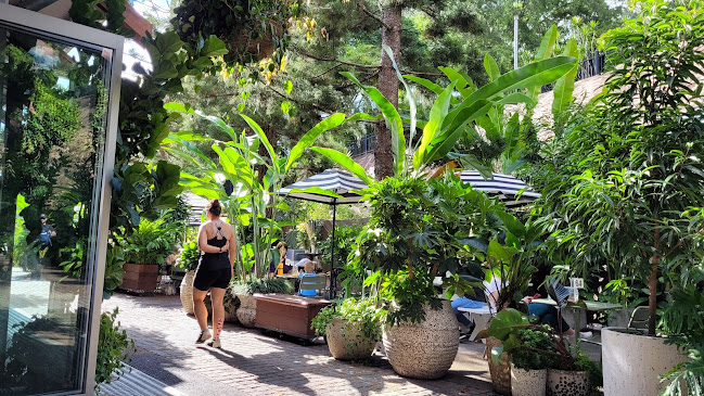 Comentarii opinii despre The Garden Room