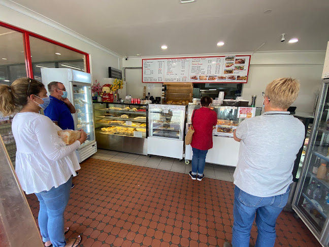 84 Mortlake Rd, Warrnambool VIC 3280